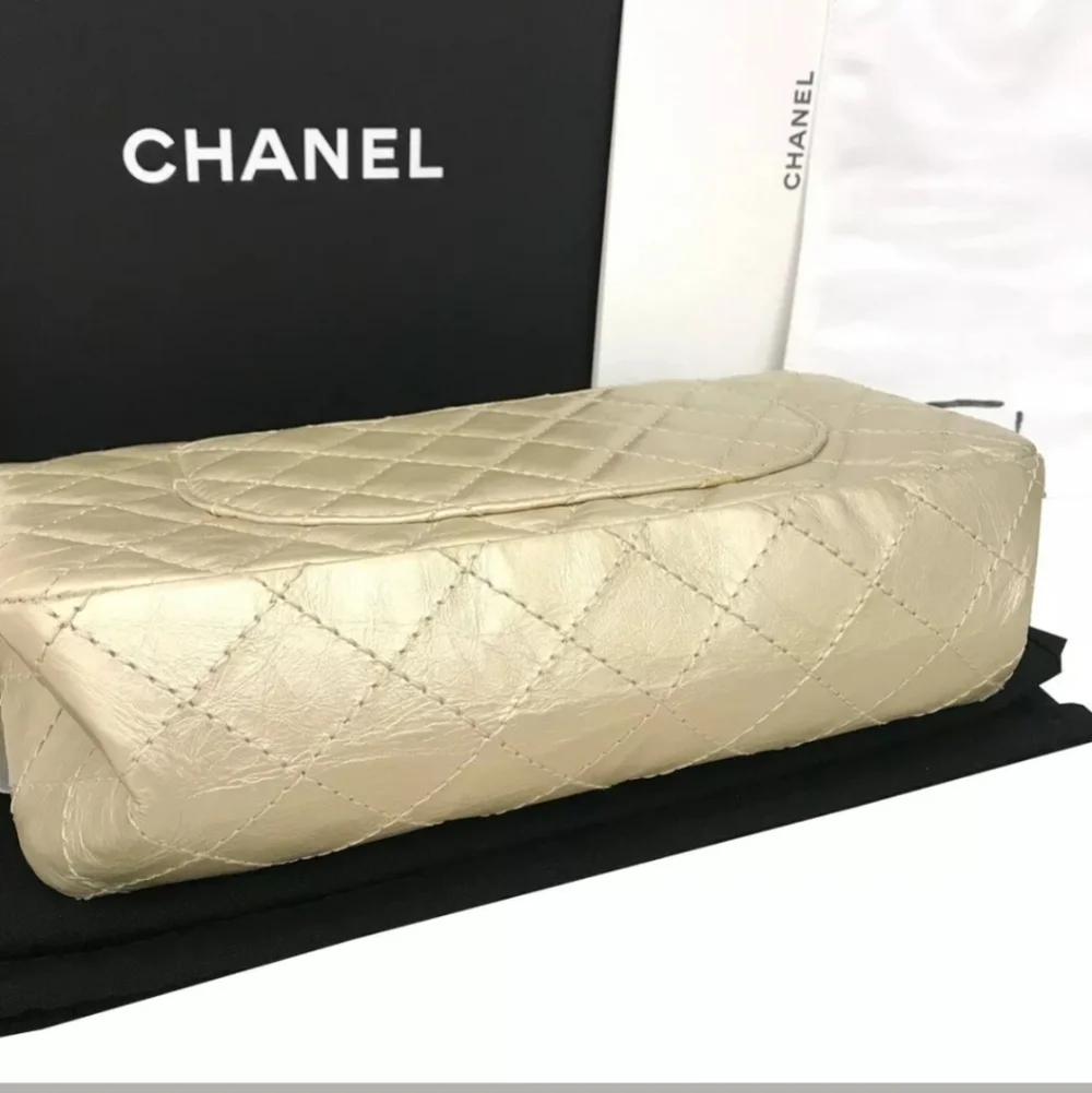 🎉HP X2🎉CHANEL  Reissue Gold Double Flap Calfskin - Picture 5 of 8